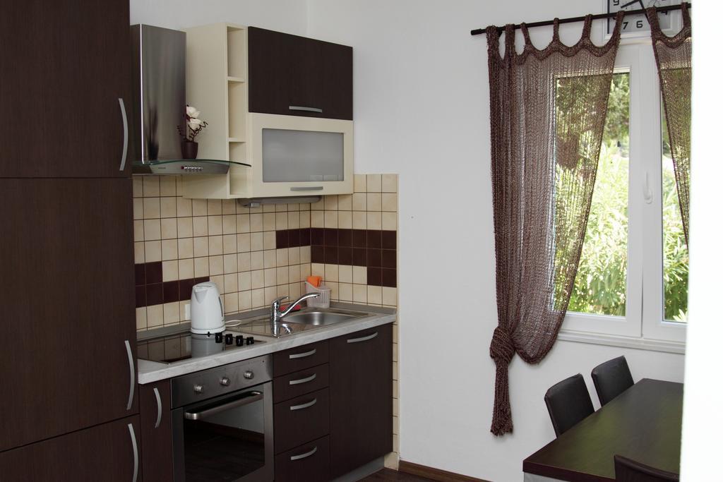 Apartments Vila Oksana มีมิตเซ ภายนอก รูปภาพ