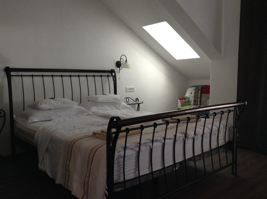 Apartments Vila Oksana มีมิตเซ ภายนอก รูปภาพ
