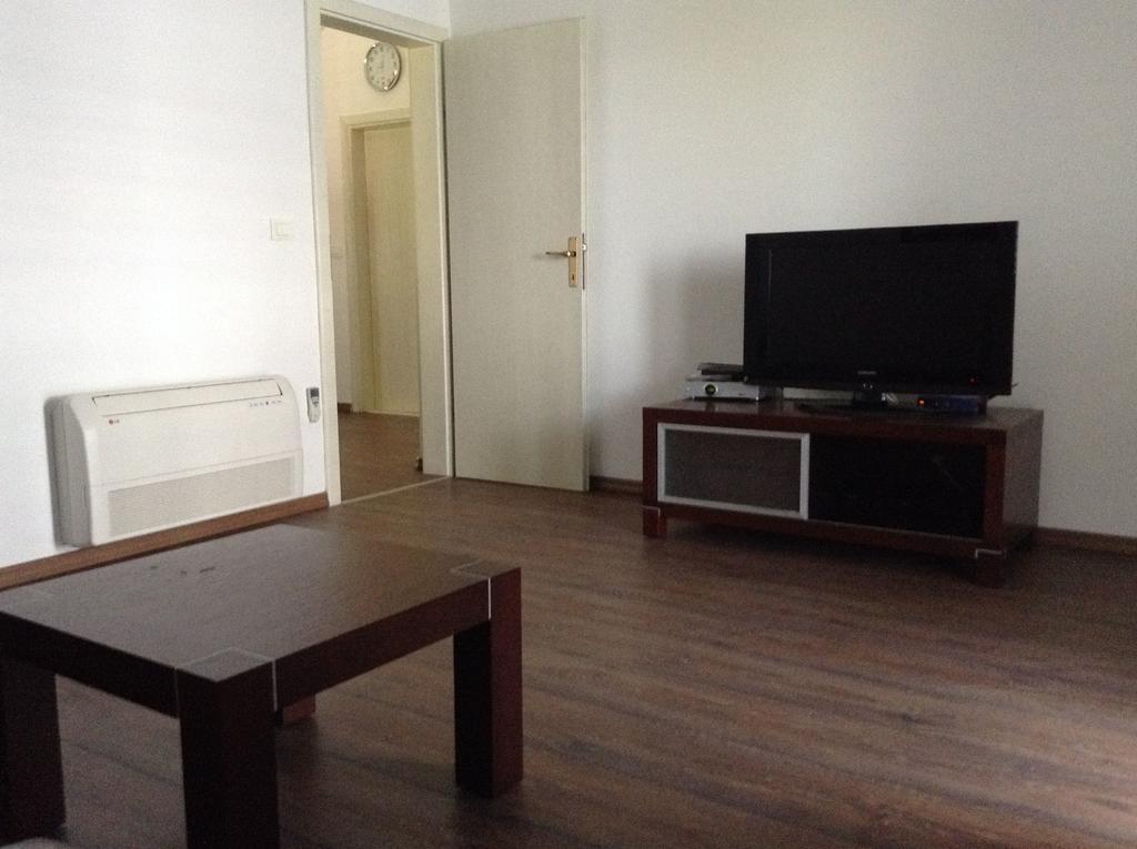 Apartments Vila Oksana มีมิตเซ ภายนอก รูปภาพ